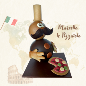 Pizzaiolo en chocolat avec une toque de chef et une pizza tout en chocolat